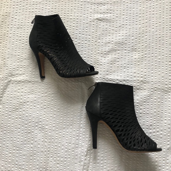 Vince Camuto Shoes - Vince Camuto black leather peep toe booties size 6